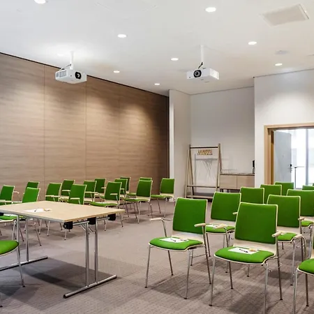 Отель Intercityhotel 4*