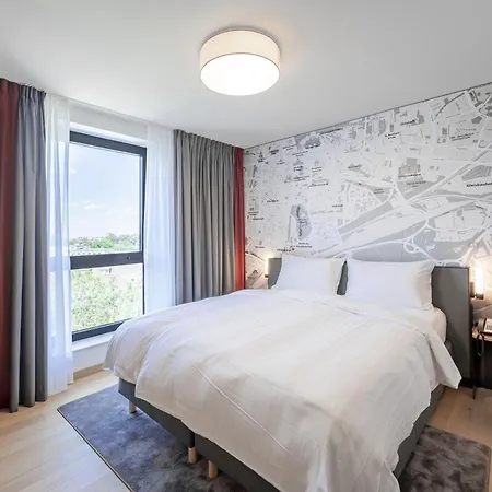 Intercityhotel 4*