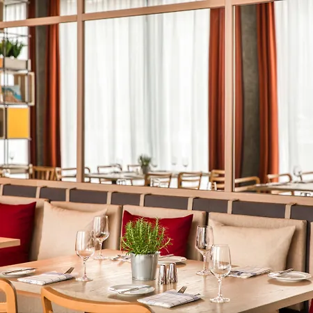 Отель Intercityhotel