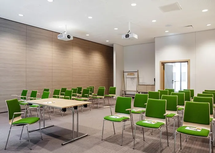 Hotel Intercityhotel 4*