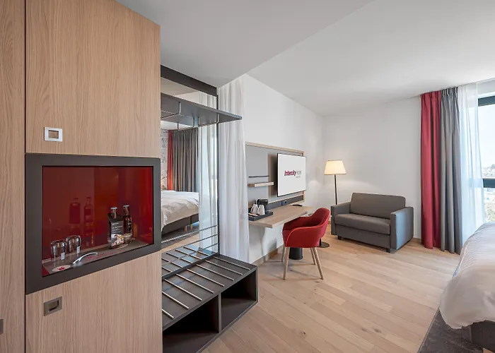 Intercityhotel Hotel 4*